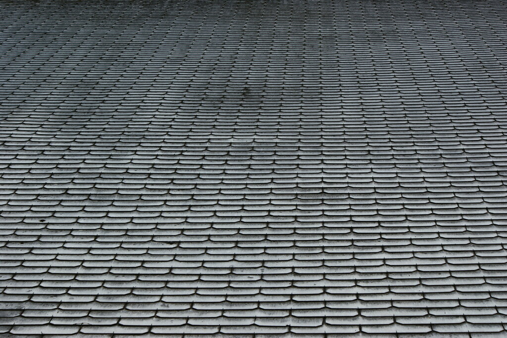 Czym nakładać lepik na zimno?